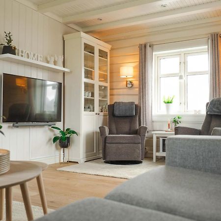 Lofoten Suite Apartments - Rostad Retro Rorbuer Reine Zewnętrze zdjęcie