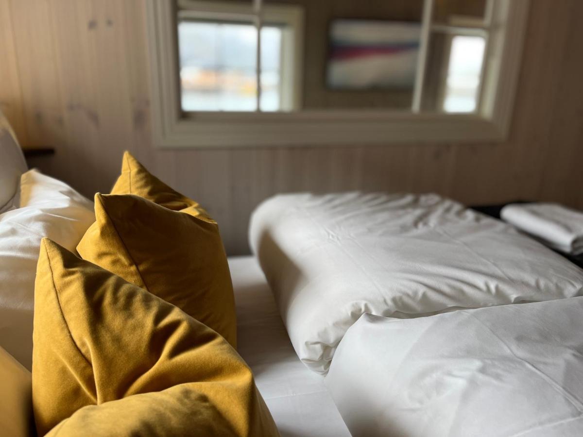 Lofoten Suite Apartments - Rostad Retro Rorbuer Reine Zewnętrze zdjęcie