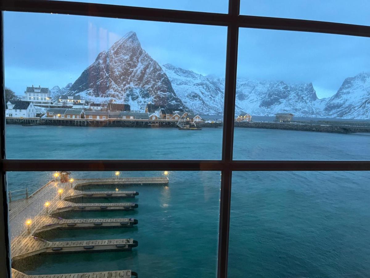Lofoten Suite Apartments - Rostad Retro Rorbuer Reine Zewnętrze zdjęcie