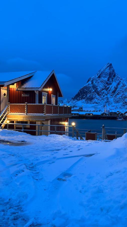 Lofoten Suite Apartments - Rostad Retro Rorbuer Reine Zewnętrze zdjęcie